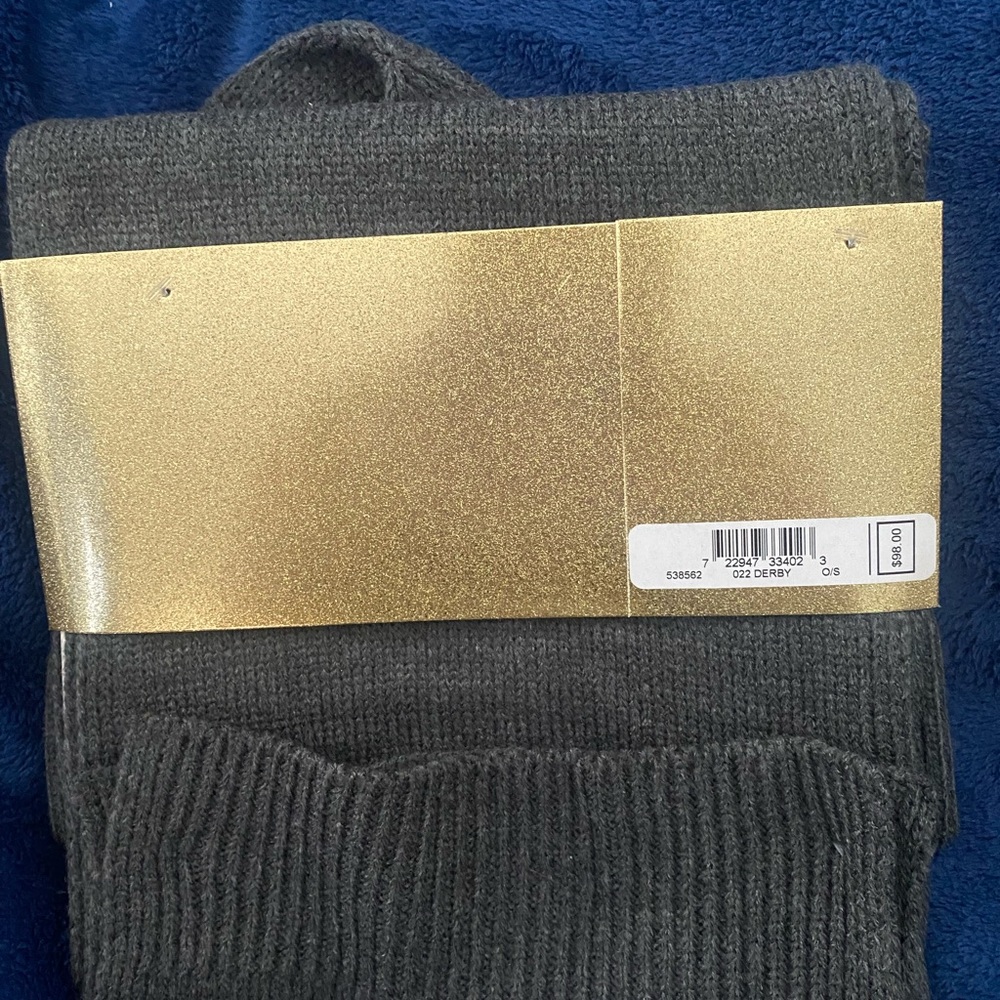Michael Kors bling scarf set/ hat - Picture 2 of 2